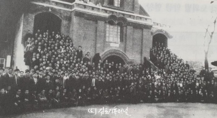 [꾸미기]총회신학교 제1회 졸업 1952년.jpg